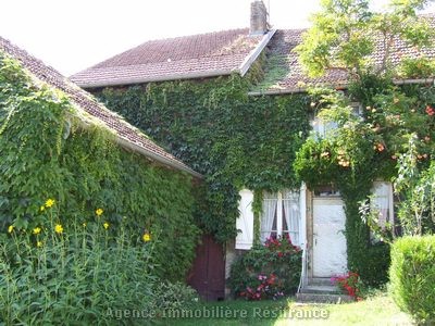 Karakteristieke boerderij met tuin, Haute-Marne, Frankrijk