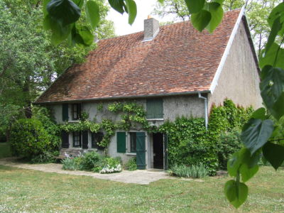 Landhuis met 1,8Ha op idyllische lokatie bij Saone, Haute-Saone, Frankrijk