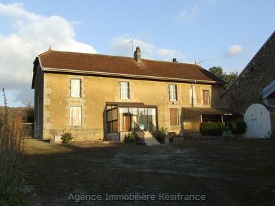 Vrijstaand Maison de Caractère in charmant dorpje, Haute-Marne, Frankrijk