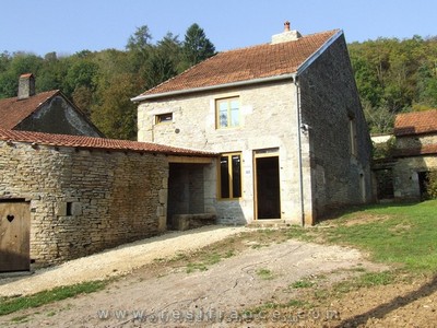 Vrijstaand woonhuis op mooie lokatie, Haute-Marne, Frankrijk