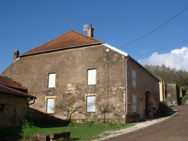 VRIJSTAANDE BOERDERIJ, Haute Saône, Frankrijk