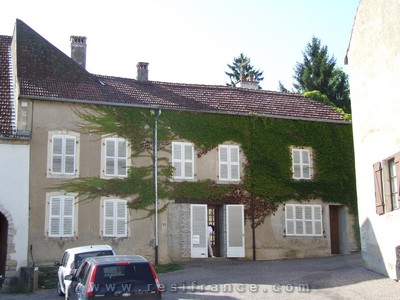 Maison de caractère met mooie tuin, Haute-Saone, Frankrijk