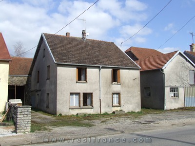 Dorpshuis met dépendances, Haute-Marne, Frankrijk