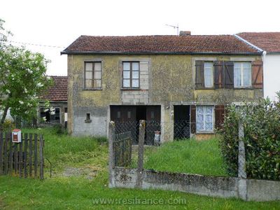 Halfvrijstaand dorpshuis in rustig dorpje, Haute-Marne, Frankrijk