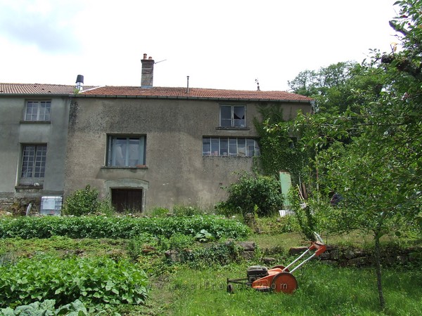 Te renoveren dorpsboerderij met tuin en uitzicht, Haute-Marne, Frankrijk