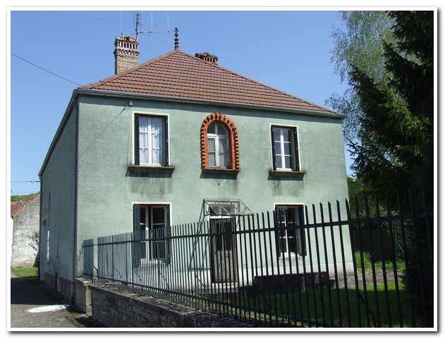 Mooi vrijstaand Maison de Caractère met grote tuin, Haute-Saone, Frankrijk