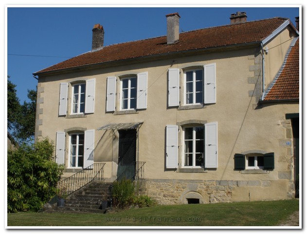 Schitterend Maison de Caractère met groot terrein, Haute-Marne, Frankrijk