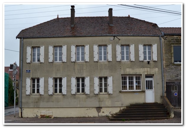 Stijlvol te renoveren pand met tuin, Haute-Marne, Frankrijk