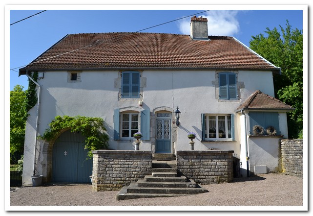 Maison de Caractère met zwembad en vijver, Haute-Saone, Frankrijk