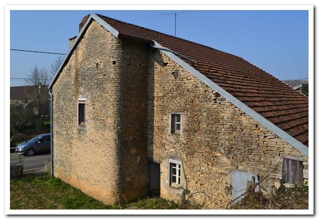 Charmante dorpsboerderij in mooie dorpje, Haute-Marne, Frankrijk