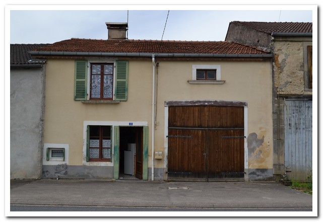 Karakteristieke dorpswoning nabij Bourbonne les Bains, Haute-Marne, Frankrijk