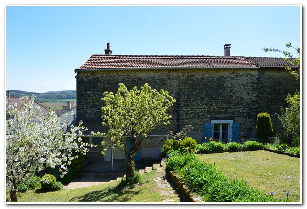 Charmante dorpswoning met tuin en mooi uitzicht, Haute-Marne, Frankrijk