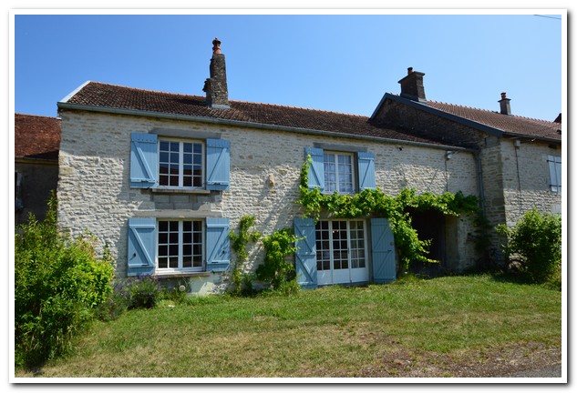 Maison de campagne met authenticiteit en uitzicht, Haute-Saone, Frankrijk