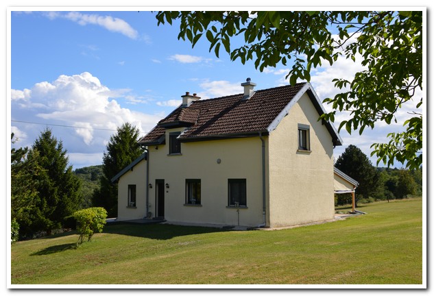 Modern woonhuis met terrein (1,25ha) op schitterende locatie, Haute-Saone, Frankrijk