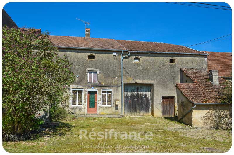 Karakteristieke dorpsboerderij met tuin in charmant dorpje, Haute-Marne, Frankrijk