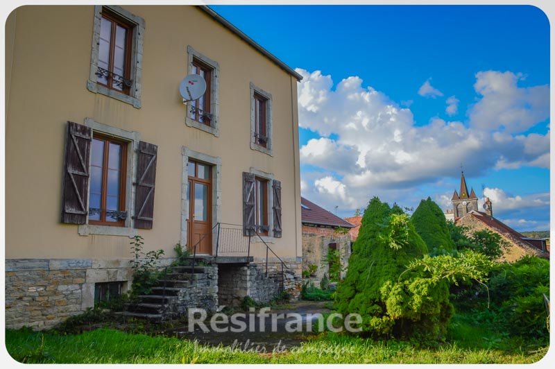 Maison de Caractère met tuin en uitzicht, Haute-Marne, Frankrijk