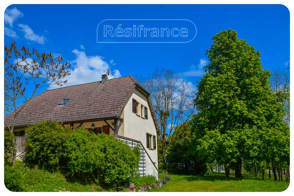 Vrijstaand woonhuis met grote tuin en mooi uitzicht, Haute-Marne, Frankrijk