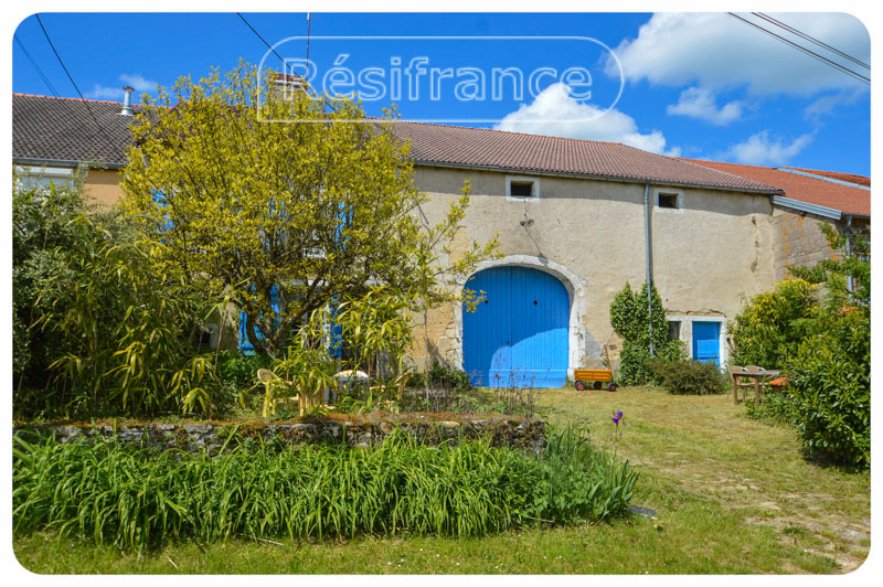 Charmante dorpsboerderij met grote tuin, Haute-Marne, Frankrijk