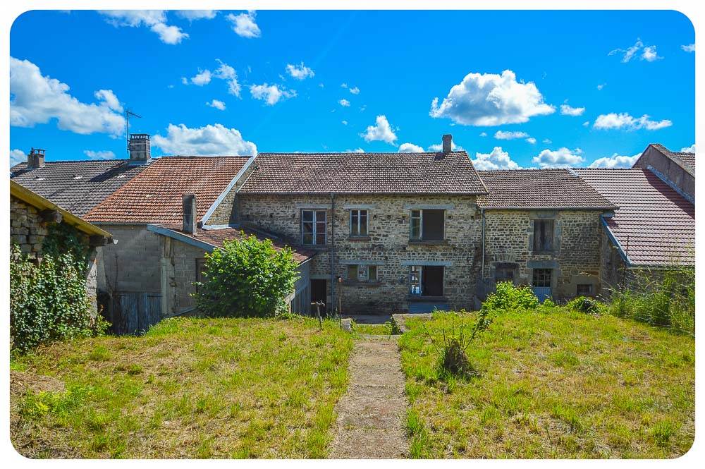 Ruime dorpswoning met grote tuin en mooi uitzicht, Haute-Marne, Frankrijk