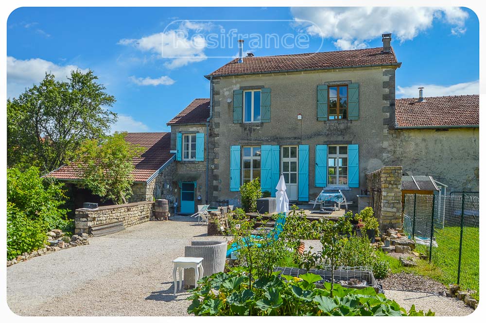 Stijlvol maison de caractère met mooie tuin en uitzicht, Haute-Marne, Frankrijk