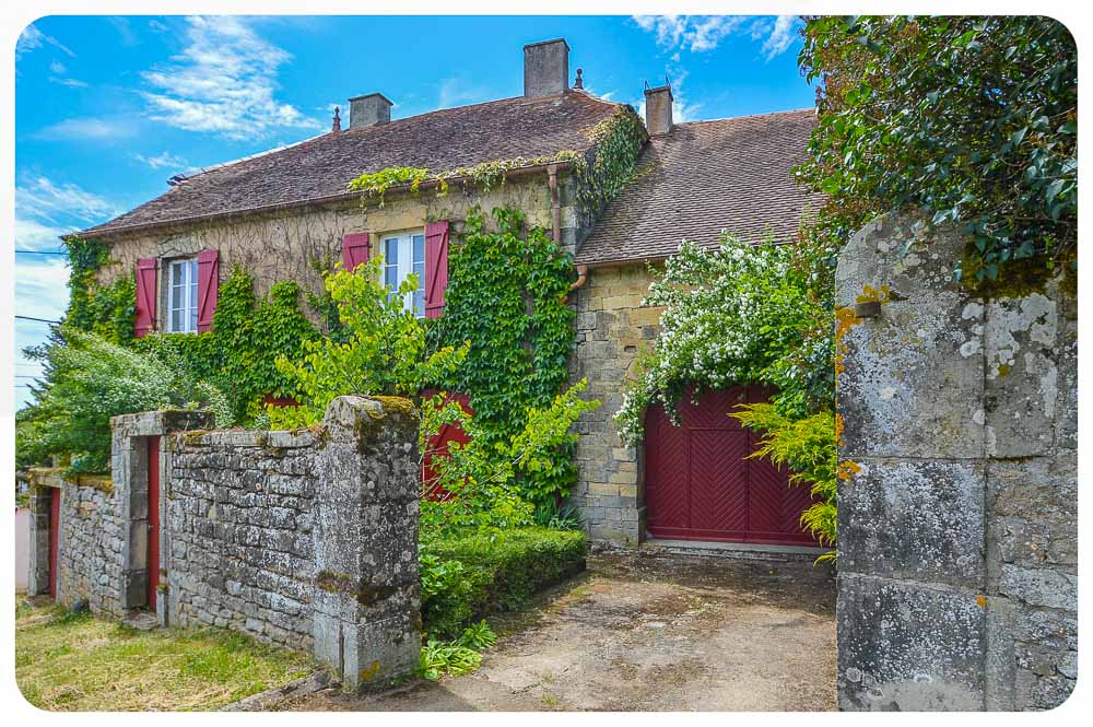 Oude pastorie woning met mooie tuin en uitzicht, Haute-Saone, Frankrijk