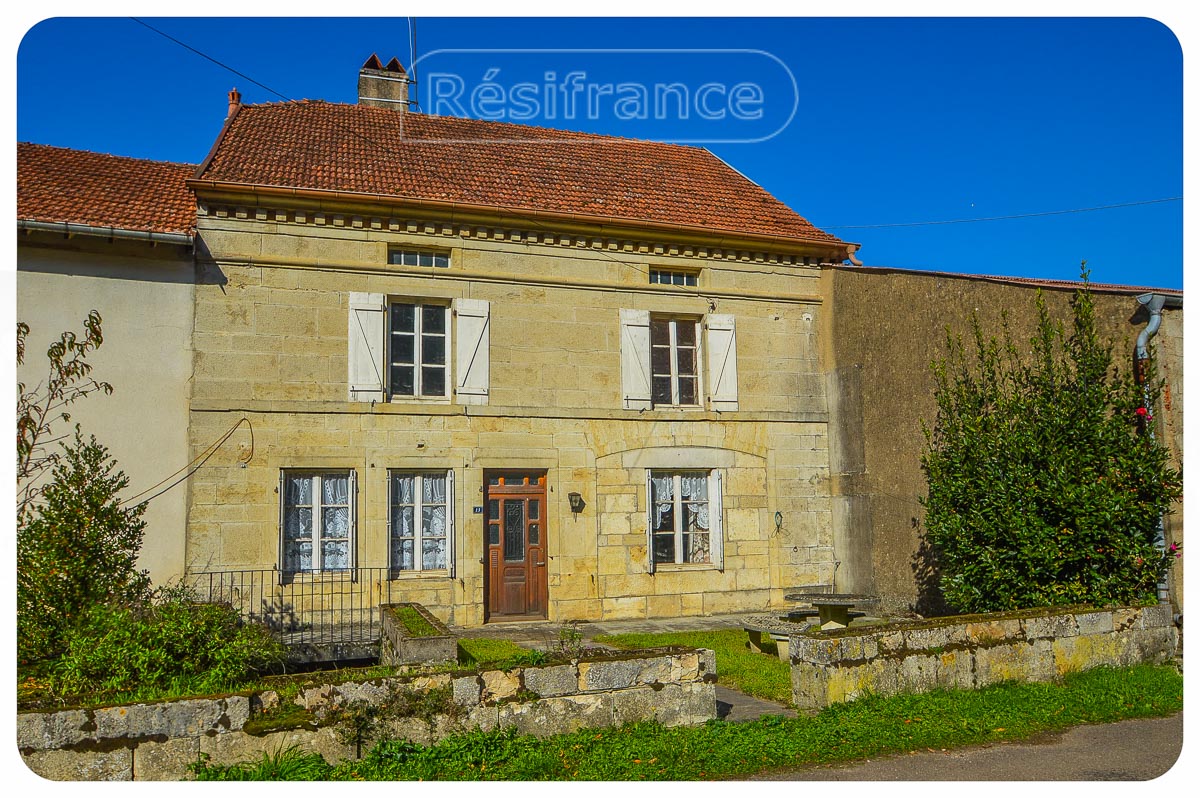 Maison de caractère met tuin en mooi uitzicht, Haute-Saone, Frankrijk
