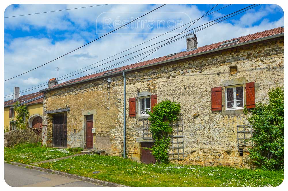 Charmante dorpswoning met ruime tuin, Haute-Marne, Frankrijk