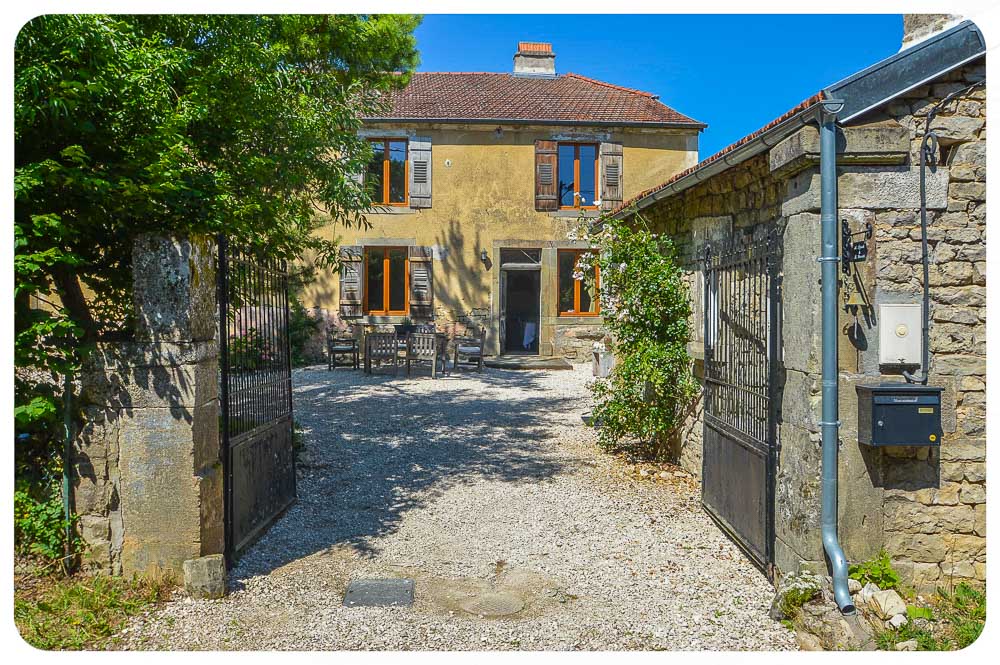 Karakteristieke dorpsboerderij met ruime tuin, Haute-Marne, Frankrijk