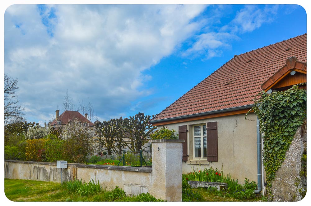 Mooi gelegen dorpswoning met schitterend uitzicht op het Château, Haute-Marne, Frankrijk