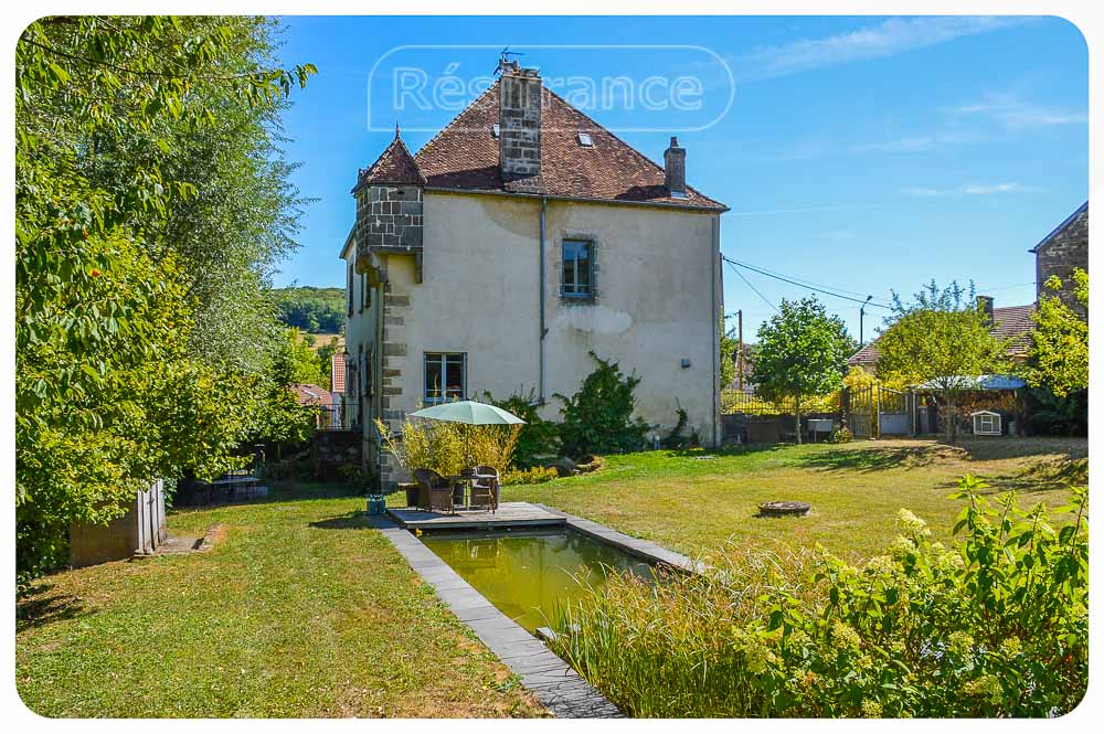 Maison de Caractère met mooie tuin, klein natuurlijke zwemvijver en schitterend uitzicht, Haute-Marne, Frankrijk